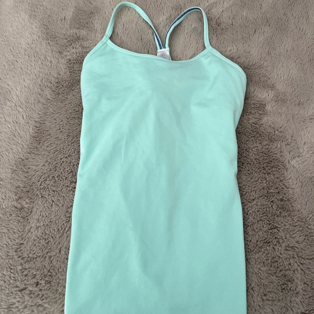 Girls ivivva athletic top